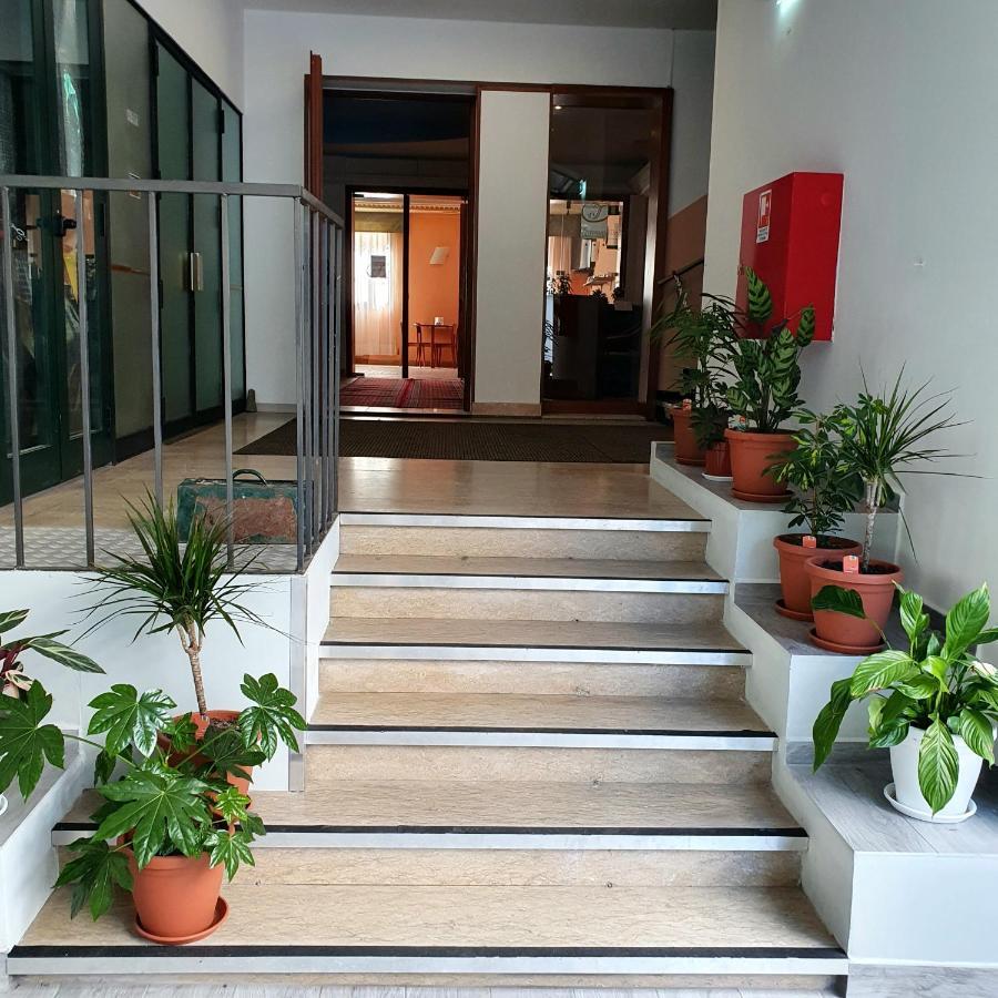 Hotel Perla Massa Lombarda Kültér fotó
