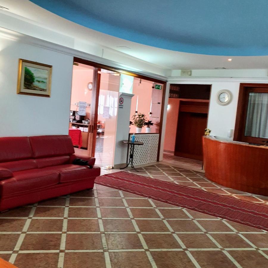 Hotel Perla Massa Lombarda Kültér fotó