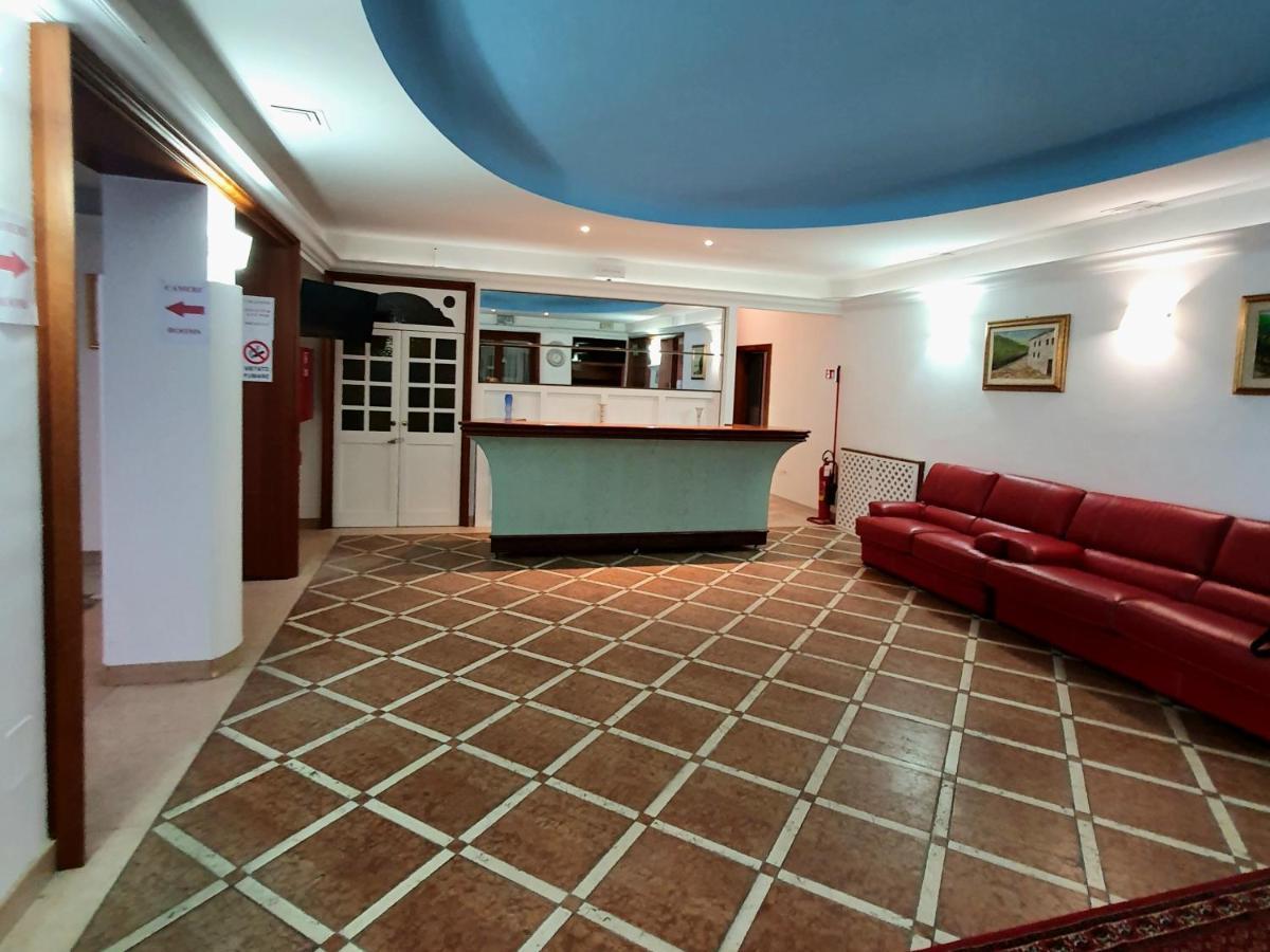 Hotel Perla Massa Lombarda Kültér fotó