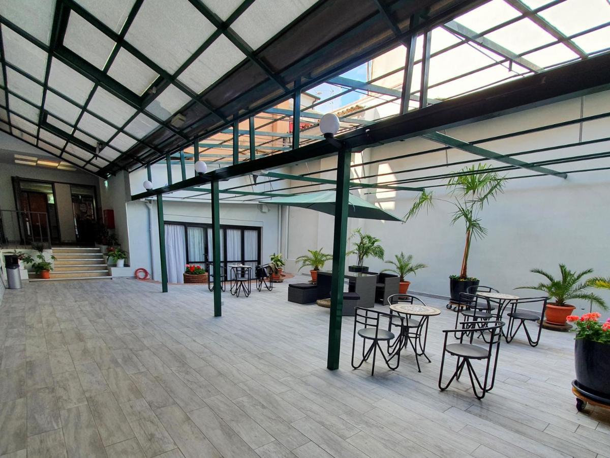 Hotel Perla Massa Lombarda Kültér fotó