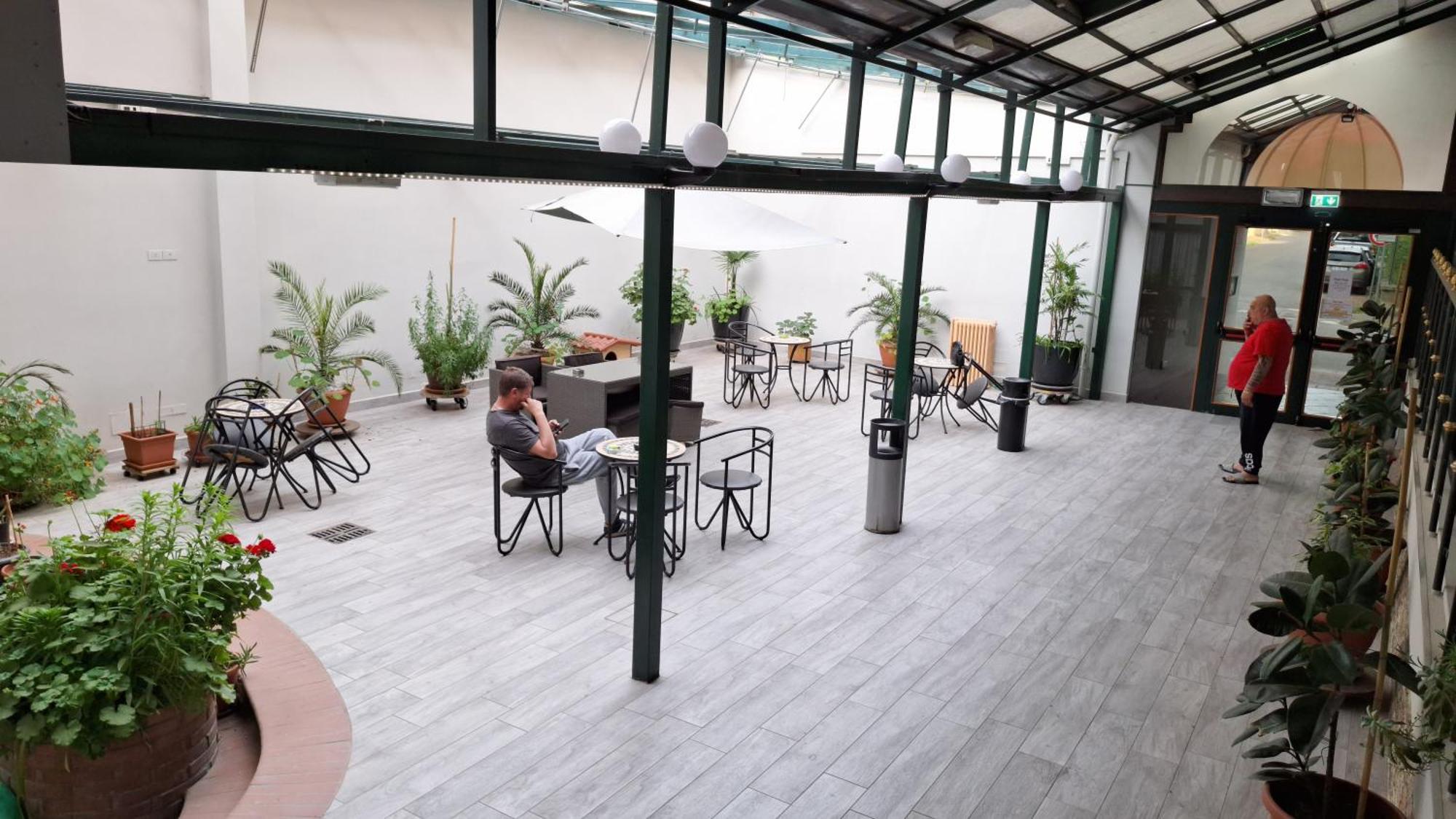 Hotel Perla Massa Lombarda Kültér fotó