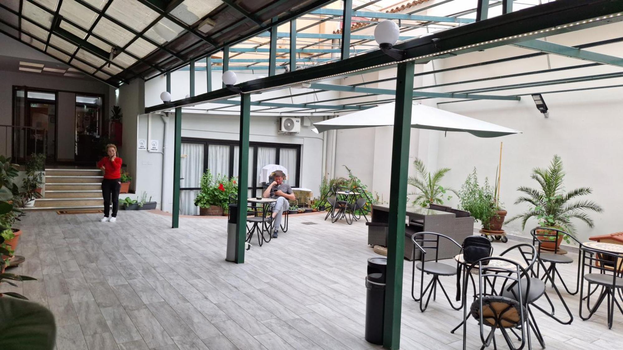 Hotel Perla Massa Lombarda Kültér fotó