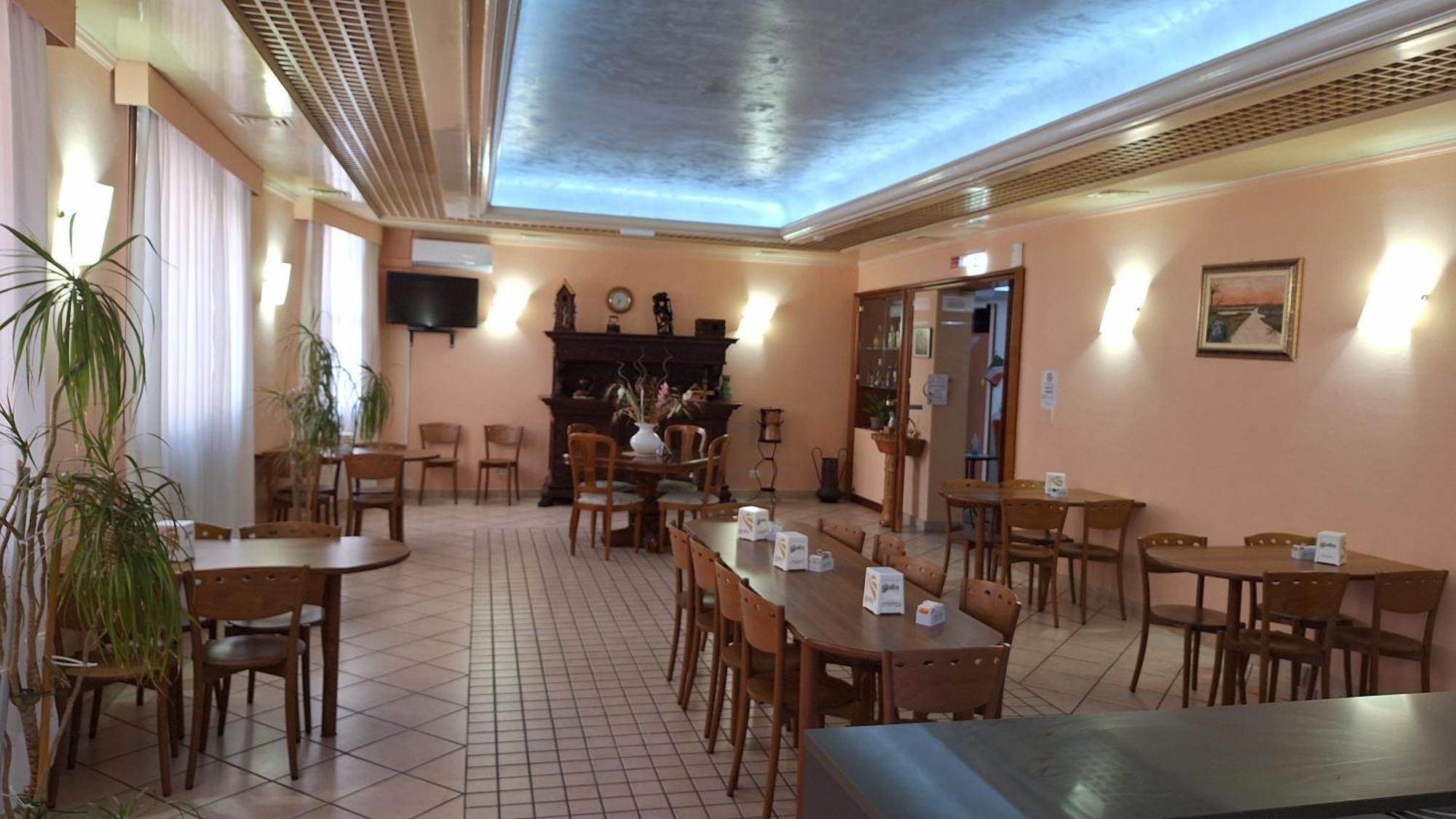 Hotel Perla Massa Lombarda Kültér fotó