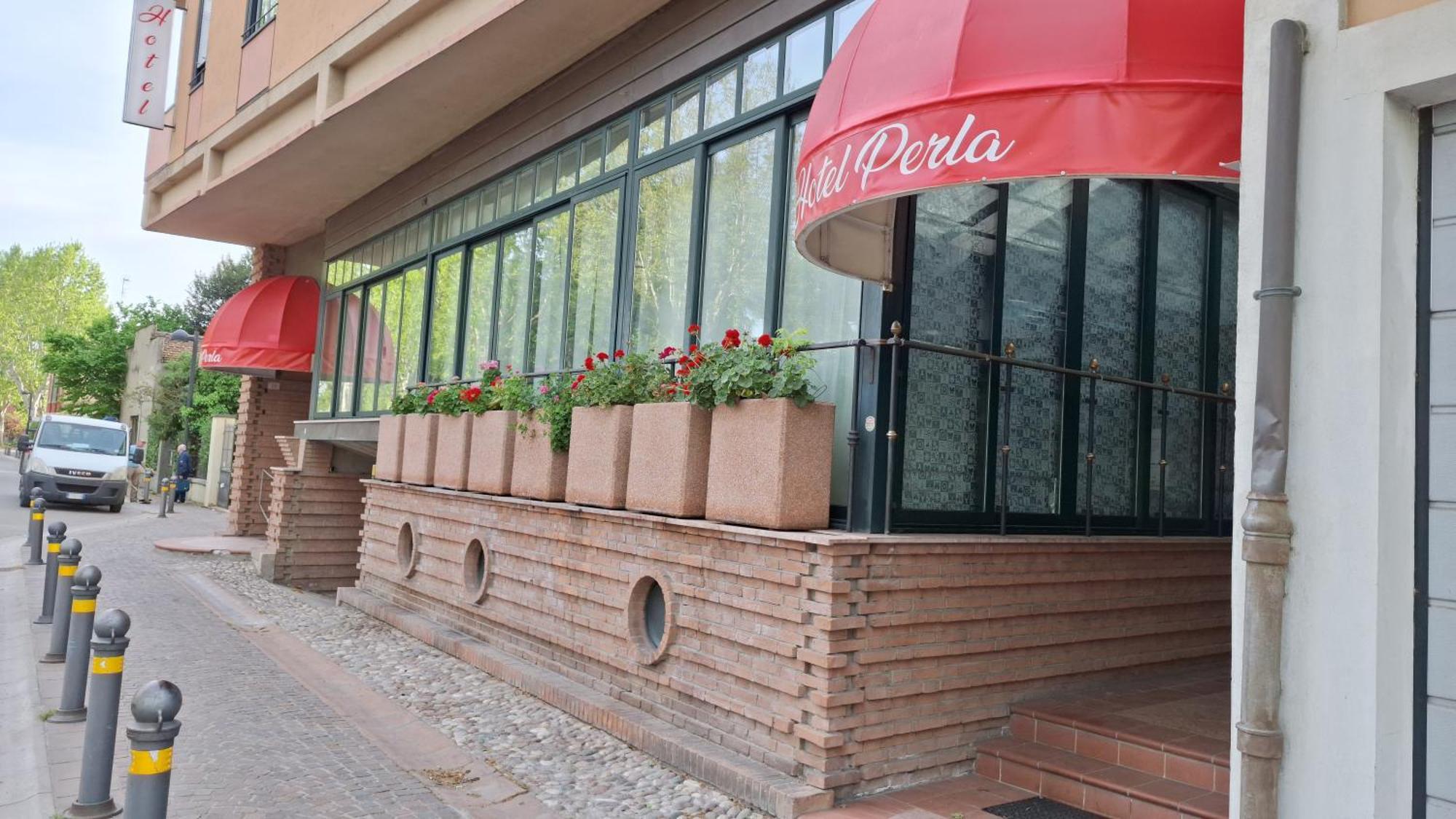 Hotel Perla Massa Lombarda Kültér fotó